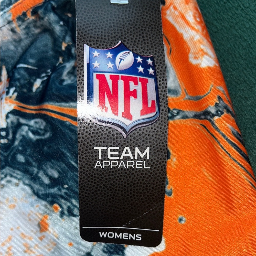 Majestic Zubaz Chicago Bears Women’s Vibrant Orange and Gray Leggings XS - Picture 4 of 5